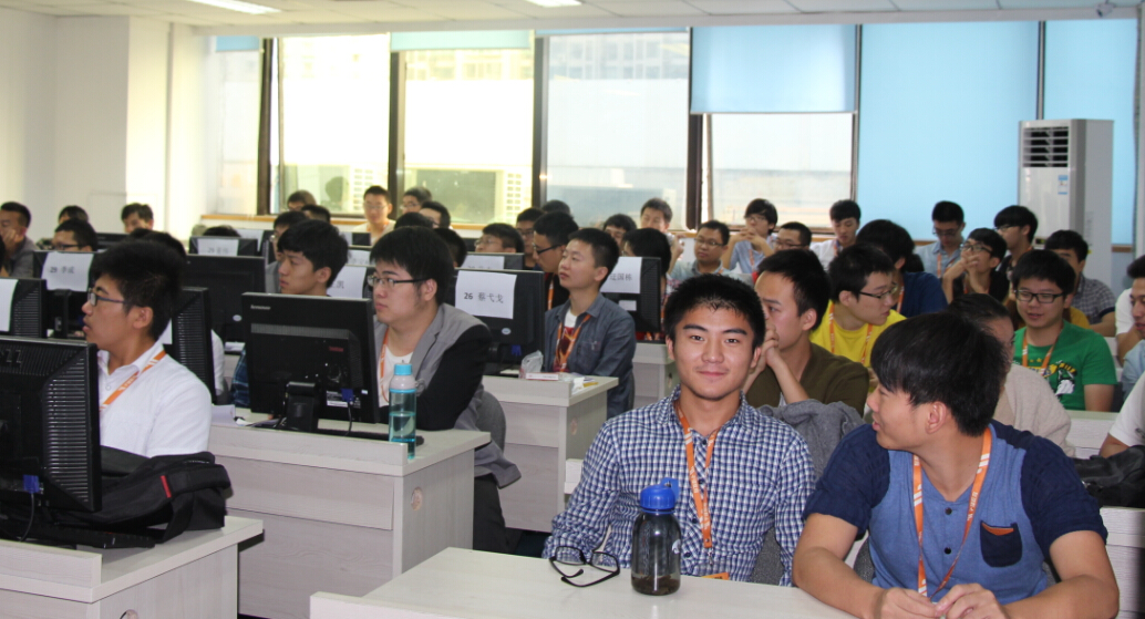 千锋西安校区迎IT精英  企业技术大讲堂正式开课